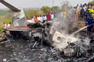 ವಿಮಾನ ಸ್ಫೋಟ ಮಹಾರಾಷ್ಟ್ರ ಉಪಮುಖ್ಯಮಂತ್ರಿ ಸಾವು