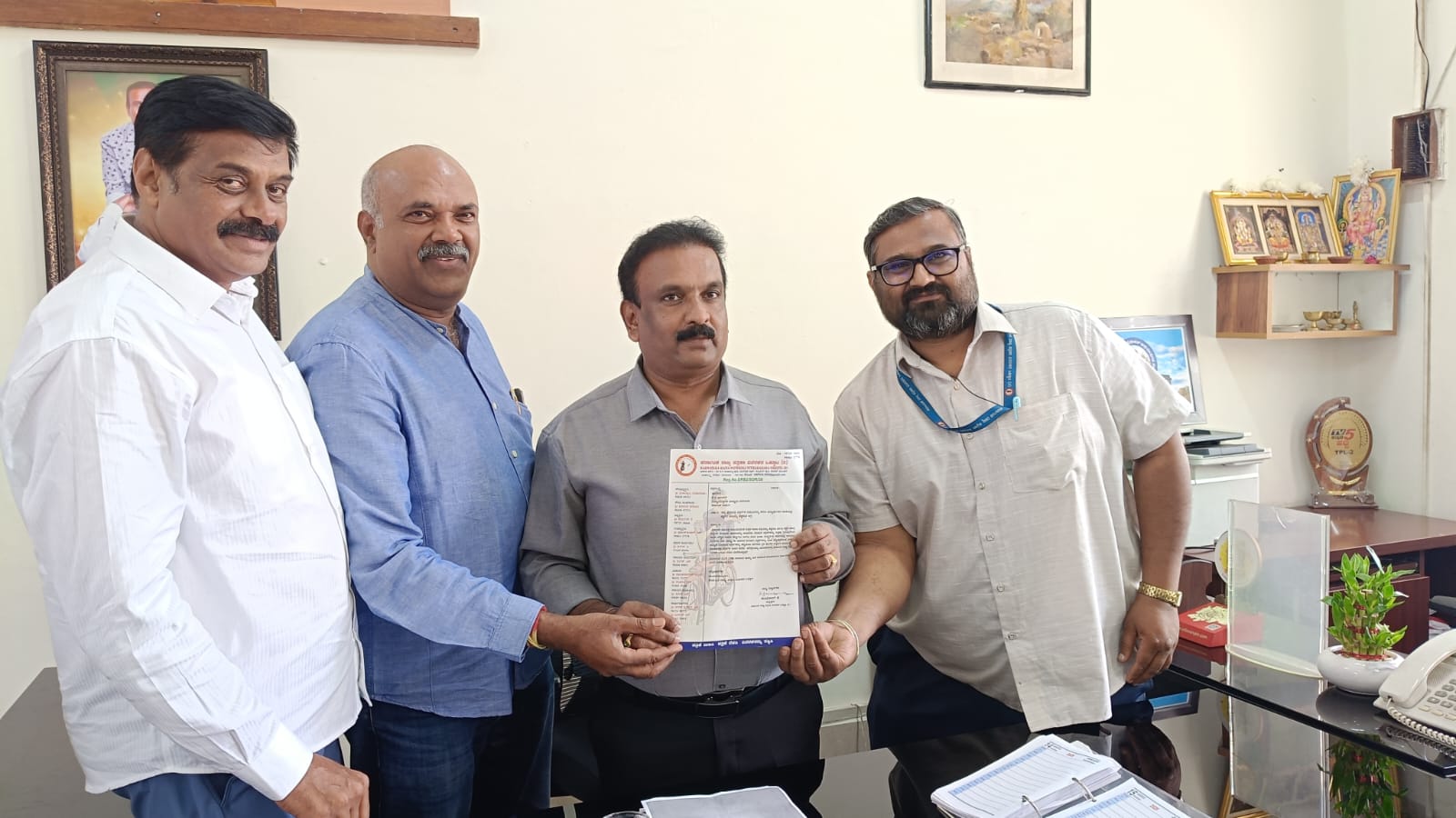 ಶಾಲಾ-ಕಾಲೇಜುಗಳಲ್ಲಿ ಪತ್ರಿಕೆಗಳ ಓದುವುದನ್ನು ಕಡ್ಡಾಯಗೊಳಿಸಲು ಚರ್ಚಿಸಿ ಸೂಕ್ತ ಕ್ರಮ: ಕೆವಿಪಿ