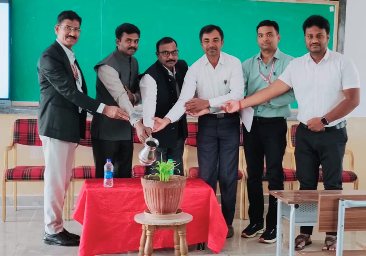 ವೃತ್ತಿ ಜೀವನಕ್ಕೆ ಕೌಶಲ್ಯಾಭಿವೃದ್ಧಿ, ನಿರಂತರ ಕಲಿಕೆ ಮುಖ್ಯ