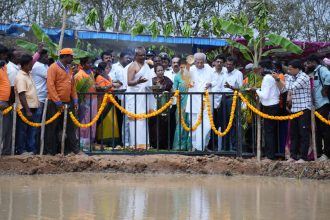 ವೀರೇಂದ್ರ ಹೆಗ್ಡೆ ಯವರಿಂದ ರಾಜಘಟ್ಟ-ನಂದಿಕುಂಟೆ ಕೆರೆ ಹಸ್ತಾಂತರ
