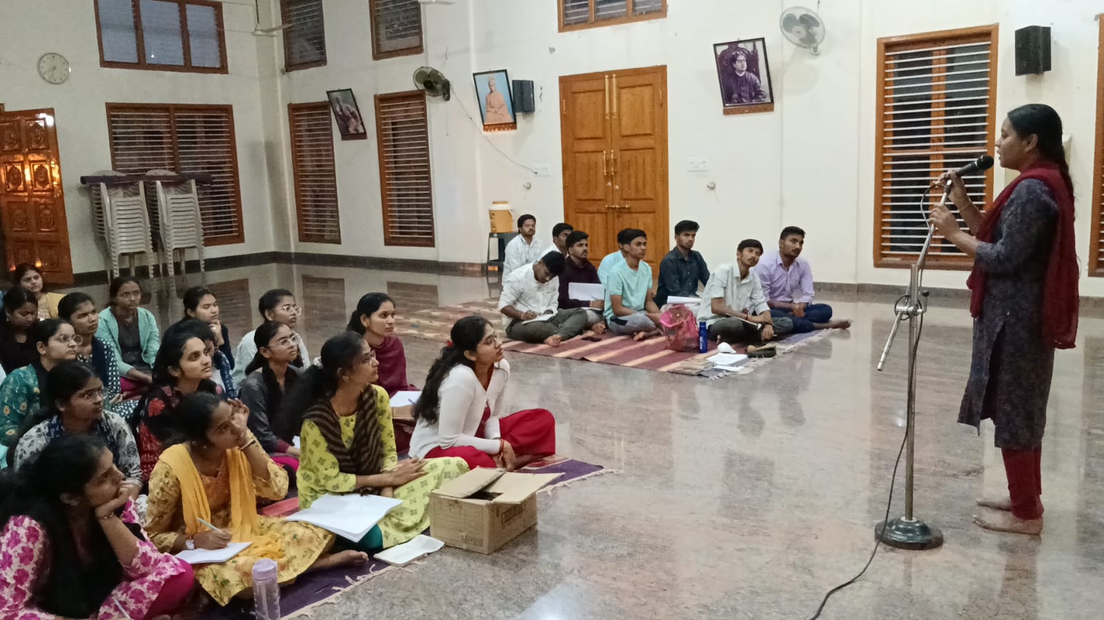 ಸ್ವಾಮಿ ಅಖಂಡಾನಂದರ ಆದರ್ಶ ಸೇವೆ ಯುವ ಜನಾಂಗಕ್ಕೆ ಮಾದರಿ ಆಗಬೇಕು: ಡಾ.ಭೂಮಿಕಾ