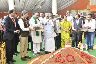 ಬೆಳೆವಿಮೆ ಯೋಜನೆ ಜಾರಿಯಲ್ಲಿ ಕರ್ನಾಟಕ ದೇಶದಲ್ಲಿ ನಂ.1