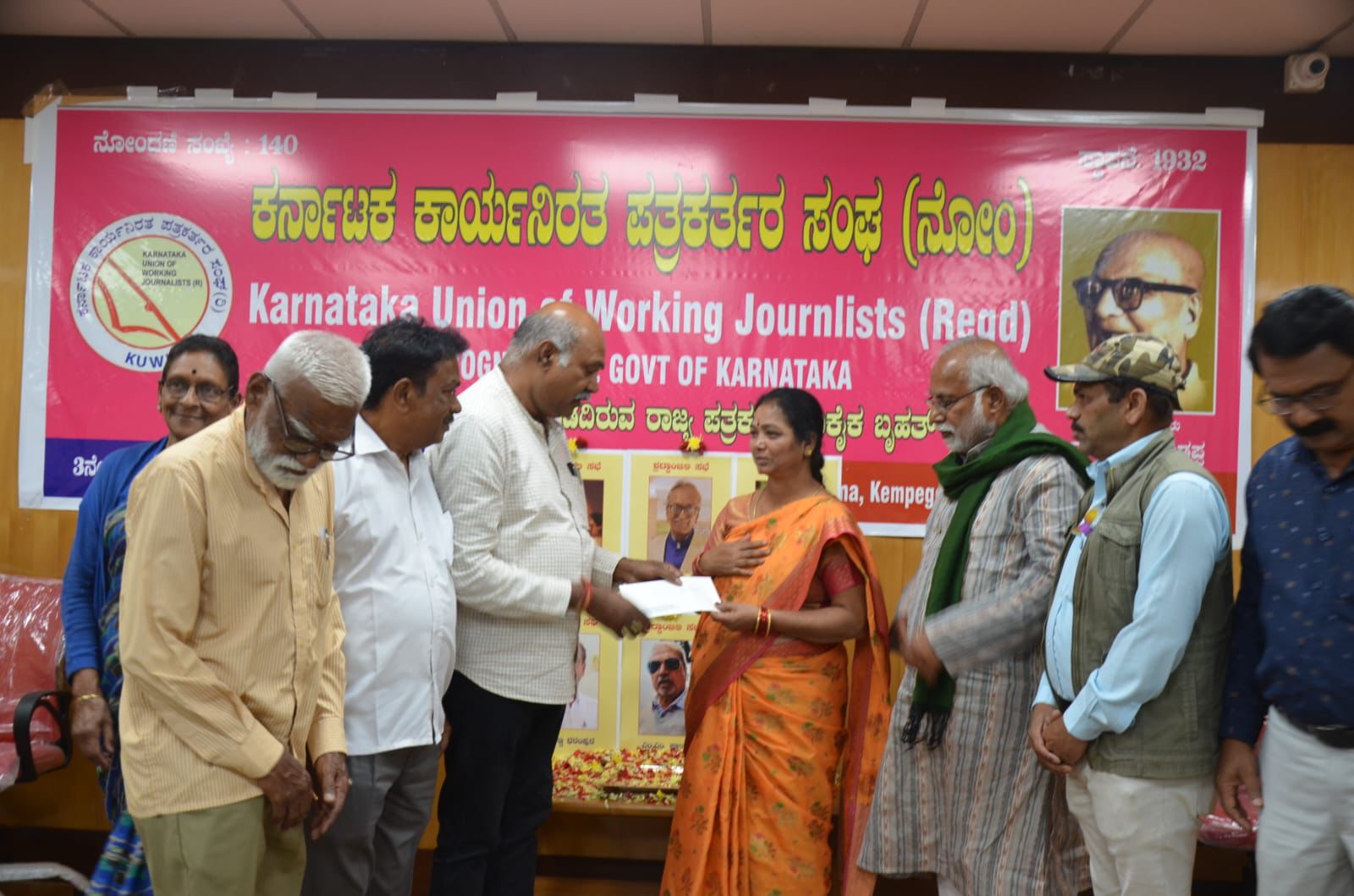 ಸುದ್ದಿಮನೆಯ ಒತ್ತಡದಿಂದ ಕುಗ್ಗುತ್ತಿರುವ ಪತ್ರಕರ್ತರ ಆಯಸ್ಸು