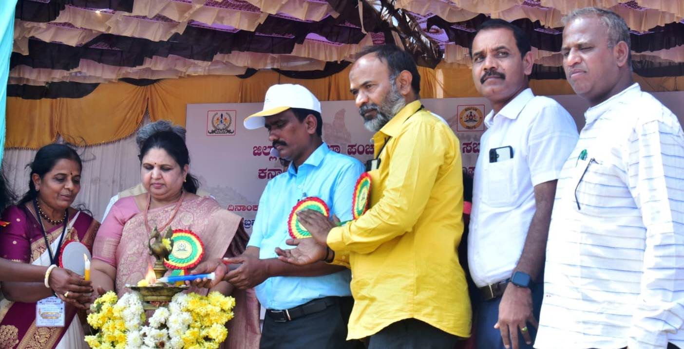 ಜನರ ಮನೆ ಬಾಗಿಲಿಗೆ ಸರ್ಕಾರಿ ಯೋಜನೆ ತಲುಪಿಸಿ-ಡಿಸಿ ಕವಿತಾ ಮನ್ನಿಕೇರಿ