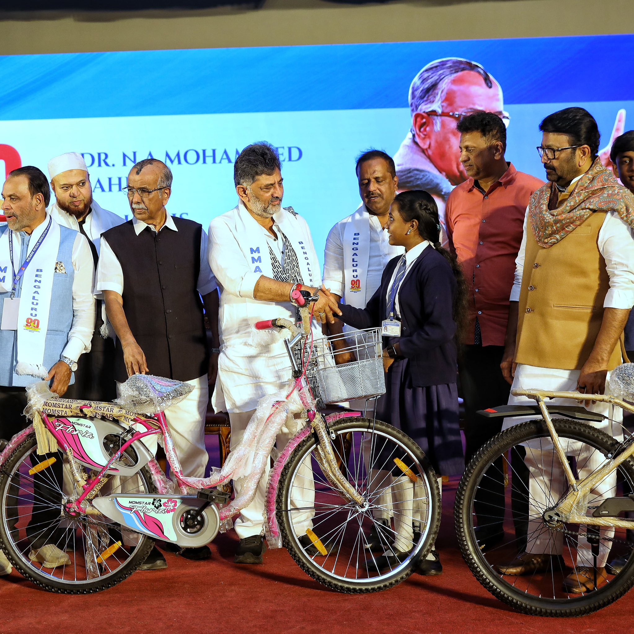 ಉತ್ತಮವಾಗಿ ಕನ್ನಡ ಮಾತನಾಡುತ್ತಿರುವ ಮಲಬಾರ್ ಸಮುದಾಯ-ಡಿಸಿಎಂ