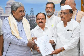 ಯೋಜನಾ ಆಯೋಗದ ವರದಿ ಸಲ್ಲಿಸಿದ ಉಪಾಧ್ಯಕ್ಷ ಬಿ.ಆರ್.ಪಾಟೀಲ್‌