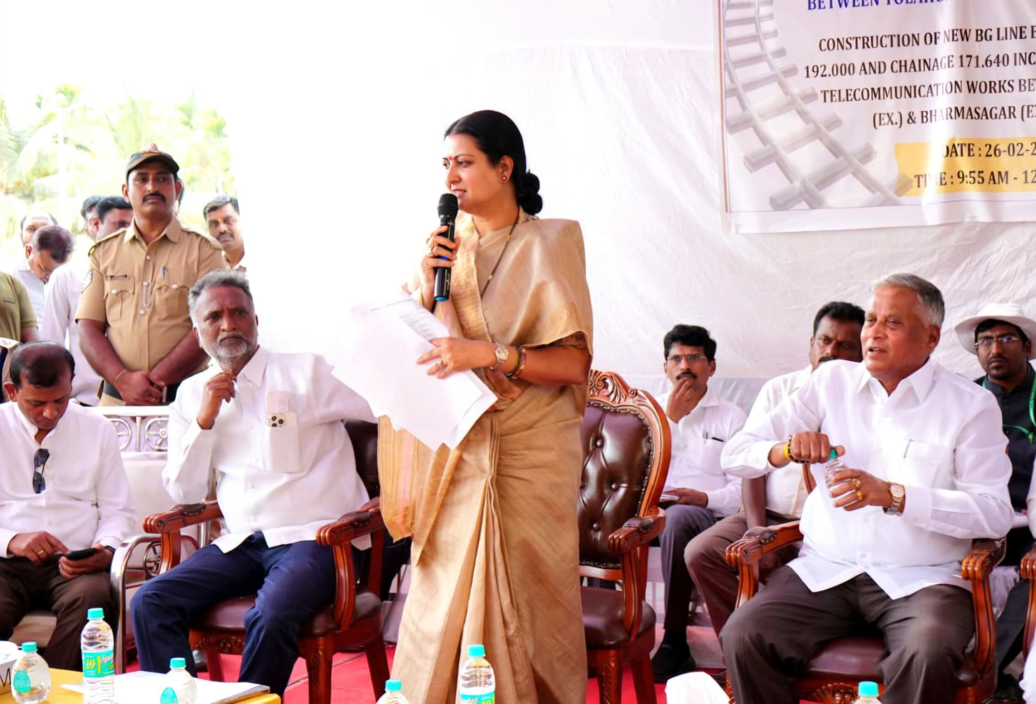 ಹೊಸ ರೈಲು ಮಾರ್ಗ ಸೇರಿ ವಿವಿಧ ಸೌಲಭ್ಯಕ್ಕಾಗಿ ಮನವಿ ಸಲ್ಲಿಸಿದ ಸಂಸದೆ ಡಾ.ಪ್ರಭಾ