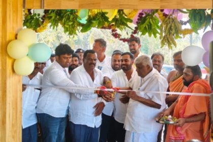 ಸಿರಿ ಕಂಫರ್ಟ್ ರೆಸ್ಟೋರೆಂಟ್ ಉದ್ಘಾಟಿಸಿದ ಮಾಜಿ ಸಚಿವ ಹೆಚ್.ಡಿ.ರೇವಣ್ಣ