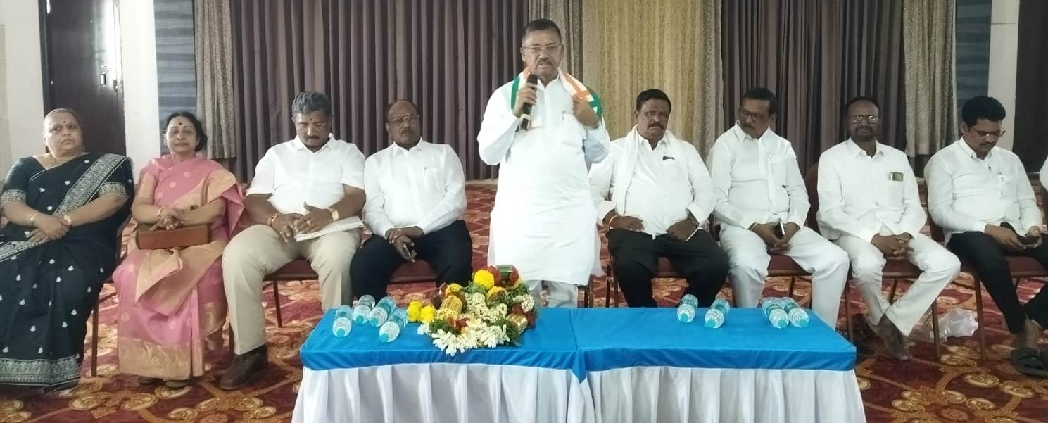 ಕೇಂದ್ರ ಮತ್ತು ರಾಜ್ಯ ಸರ್ಕಾರಗಳಿಂದ ಶೋಷಿತ ಸಮುದಾಯಗಳಿಗೆ ಅನ್ಯಾಯ- ವಿ.ಎಸ್.ಉಗ್ರಪ್ಪ