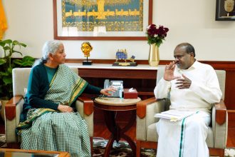 ಕೇಂದ್ರ ವಿತ್ತ ಸಚಿವೆ ನಿರ್ಮಲಾ ಅವರೊಂದಿಗೆ ಕೇಂದ್ರ ಸಚಿವ ಕುಮಾರಸ್ವಾಮಿ ಮಹತ್ವದ ಚರ್ಚೆ