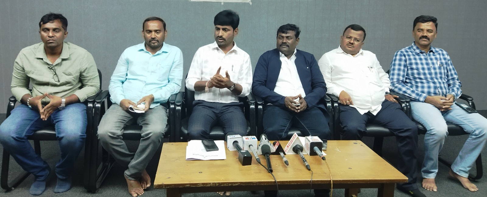 ಪಿಡಿಓಗಳಿಗೆ ಏಕಕಾಲದಲ್ಲಿ ಬಿ ಗ್ರೇಡ್‌ಗೆ ಬಡ್ತಿ ನೀಡಿ