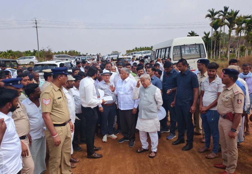 ದಾವಣಗೆರೆ-ಚಿತ್ರದುರ್ಗ ನೇರ ರೈಲ್ವೇ ಮಾರ್ಗ 2027ರ ಜೂನ್ ಅಂತ್ಯಕ್ಕೆ  ಪೂರ್ಣ-ಕೇಂದ್ರ ಸಚಿವ ಸೋಮಣ್ಣ