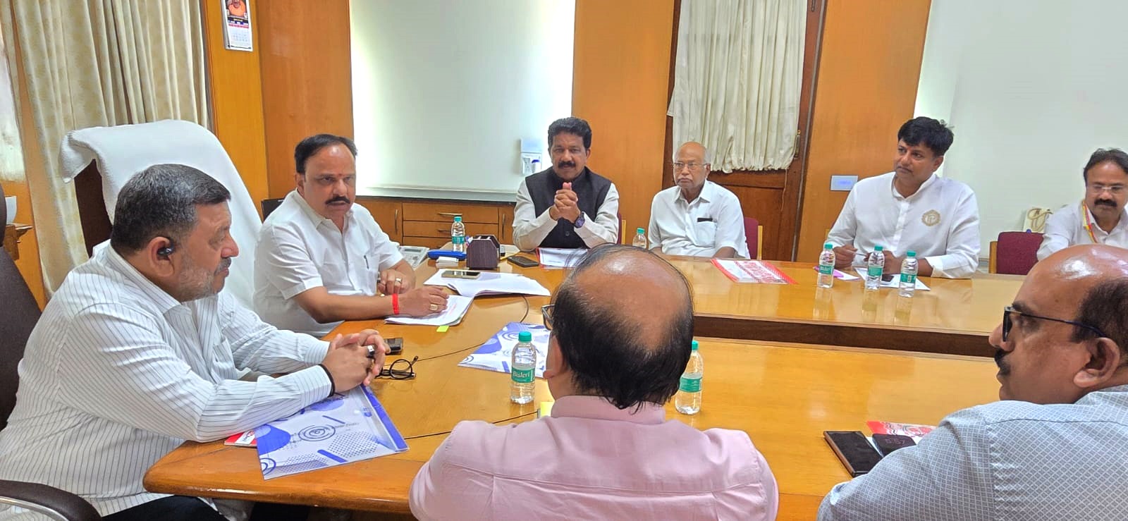 ಚಿತ್ರದುರ್ಗ ನೂತನ ಡಿಸಿ ಆಫೀಸ್ ಕಟ್ಟಡಕ್ಕೆ ಭೂಮಿ ನೀಡಲು ತೋಟಗಾರಿಕೆ ಸಚಿವರ ಸಮ್ಮತಿ