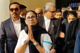 ಸುಪ್ರೀಂ ಕೋರ್ಟ್‌ನಲ್ಲಿ ಸ್ವತ: ವಾದ ಮಂಡಿಸಿ ಗಮನ ಸೆಳೆದ ಸಿಎಂ ಮಮತಾ ಬ್ಯಾನರ್ಜಿ