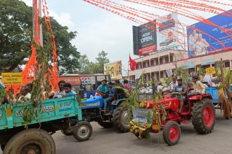 ಭೂ ಸ್ವಾದೀನ ವಿರೋಧಿ ಹೋರಾಟ ಸಮಿತಿಯಿಂದ ಟ್ರಾಕ್ಟರ್ ಜಾಥಾ ಚಳುವಳಿ