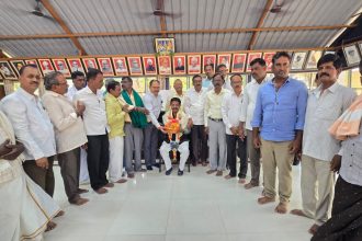 ಬೆಳೆ ವಿಮೆ ಪರಿಹಾರ ಜಮೆ, ರೈತರ ಪರ ಇದ್ದೇವೆ-ಶಾಸಕ ರಘುಮೂರ್ತಿ