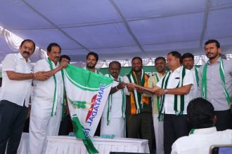 ಜೆಡಿಎಸ್ ಪಕ್ಷಕ್ಕೆ ಸೇರ್ಪಡೆಯಾದ ವಿವಿಧ ಪಕ್ಷಗಳ ಮುಖಂಡರು, ಕಾರ್ಯಕರ್ತರು