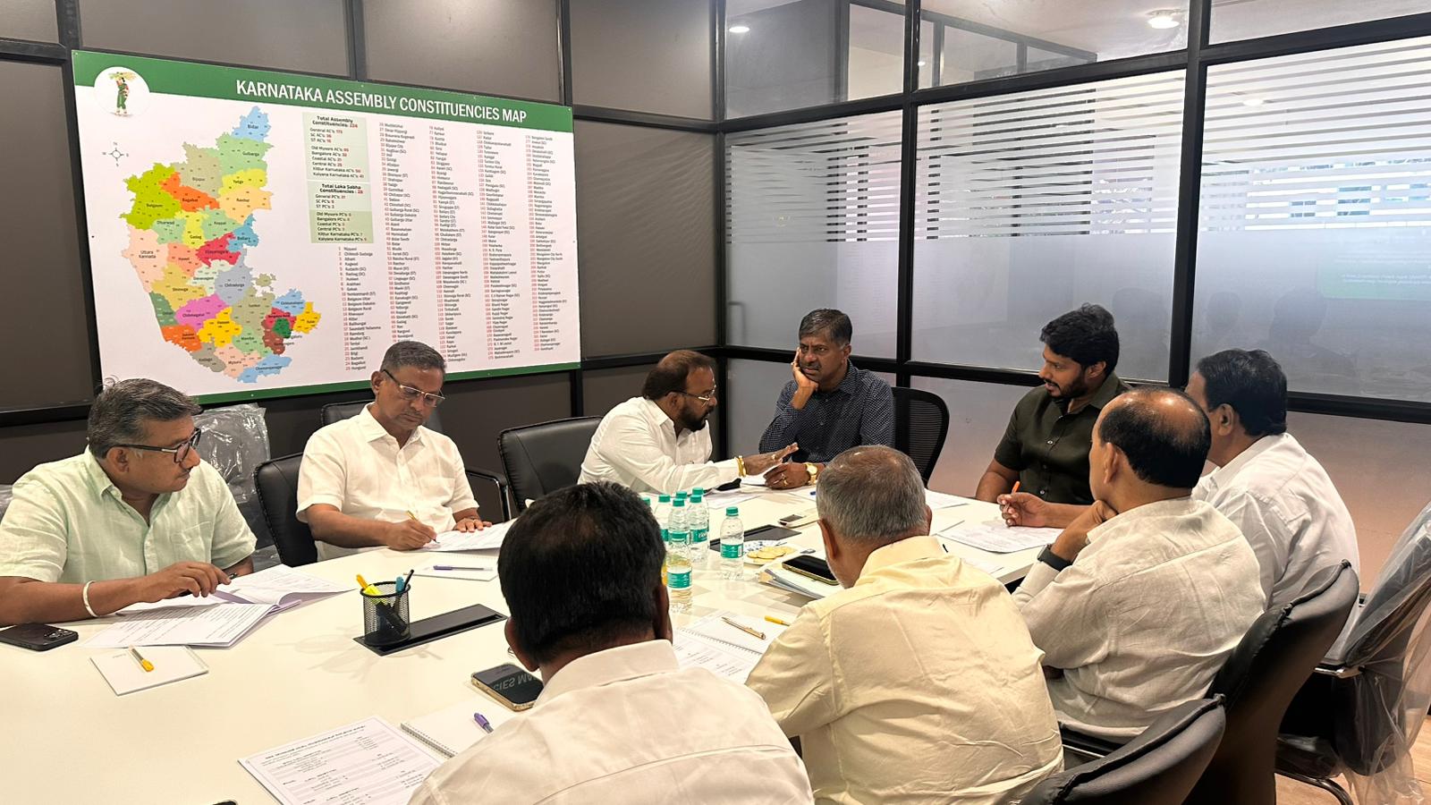 ಪಕ್ಷ ಸಂಘಟನೆ ಹಾಗೂ ಸಂಘಟನಾತ್ಮಕ ವಿಷಯಗಳಿಗೆ ಹೆಚ್ಚಿನ ಒತ್ತು ನೀಡಿ-ನಿಖಿಲ್