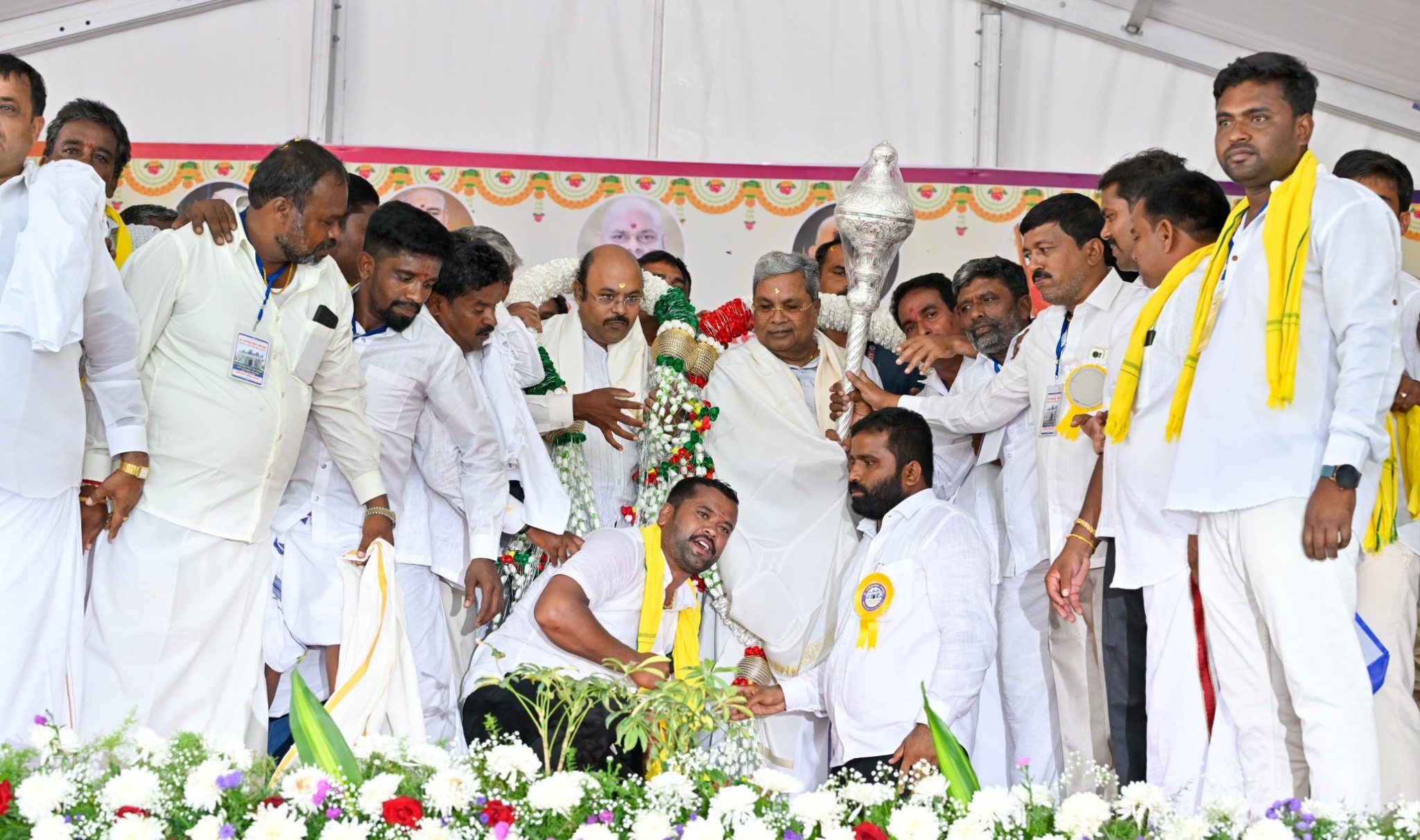 ಭಕ್ತಿ ಪರಿಶುದ್ಧವಾಗಿರಬೇಕು ಮಾತ್ರವಲ್ಲ ಮಾನವೀಯತೆಯಿಂದ ಕೂಡಿರಬೇಕು-ಸಿಎಂ