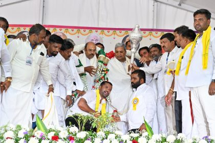 ಭಕ್ತಿ ಪರಿಶುದ್ಧವಾಗಿರಬೇಕು ಮಾತ್ರವಲ್ಲ ಮಾನವೀಯತೆಯಿಂದ ಕೂಡಿರಬೇಕು-ಸಿಎಂ