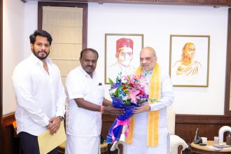 ಅಮಿತ್ ಶಾ ಭೇಟಿ: ಕರ್ನಾಟಕದ ರಾಜಕೀಯ ಬೆಳವಣಿಗೆಗಳ ಕುರಿತು ಚರ್ಚೆ​