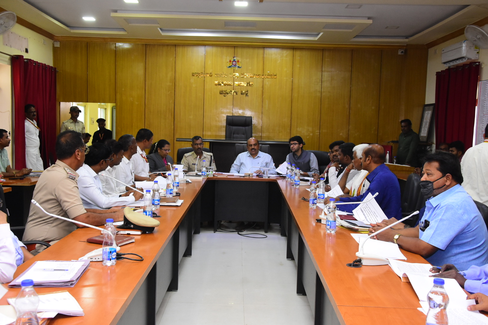 ಕೂನಿಗರಹಳ್ಳಿ, ದೊಡ್ಡ ಬೀರನಹಳ್ಳಿ, ಕಂಭತ್ತನಹಳ್ಳಿ, ದೊಡ್ಡಘಟ್ಟ, ಜಂತಿಕೊಳಲು ಬಹಿಷ್ಕಾರ: ಪರಿಹಾರಕ್ಕೆ ಪ್ರಸ್ತಾವನೆ