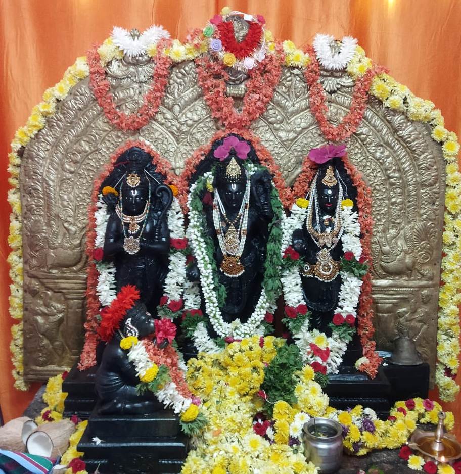 ಆಂಜನೇಯಸ್ವಾಮಿ ದೇವಾಲಯದಲ್ಲಿ ಶ್ರೀರಾಮನವಮಿ ಪ್ರಯುಕ್ತ ಕೋಸಂಬರಿ ಪಾನಕ ವಿತರಣೆ