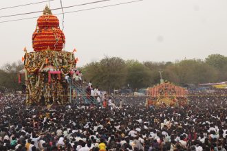 ವದ್ದಿಕೆರೆ ಸಿದ್ಧೇಶ್ವರ ಸ್ವಾಮಿ ಬ್ರಹ್ಮ ರಥೋತ್ಸವ: ಭಕ್ತರ ಸಾಗರದ ನಡುವೆ ಅದ್ಧೂರಿ ಚಾಲನೆ