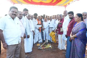 ಹರಿಯಬ್ಬೆ ಅಜ್ಜಿಕಟ್ಟೆಗೆ ನೀರು ಪೂರೈಕೆಯ ಸಂಪ್ ಗೆ ಭೂಮಿ ಪೂಜೆ ಮಾಡಿದ ಸಚಿವ ಸುಧಾಕರ್