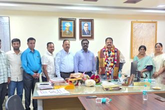 ಕೈಗಾರಿಕಾ ಕೇಂದ್ರ ಜಂಟಿ ನಿರ್ದೇಶಕ ಆನಂದ್ ಅವರಿಗೆ ಆತ್ಮೀಯ ಬೀಳ್ಕೊಡುಗೆ