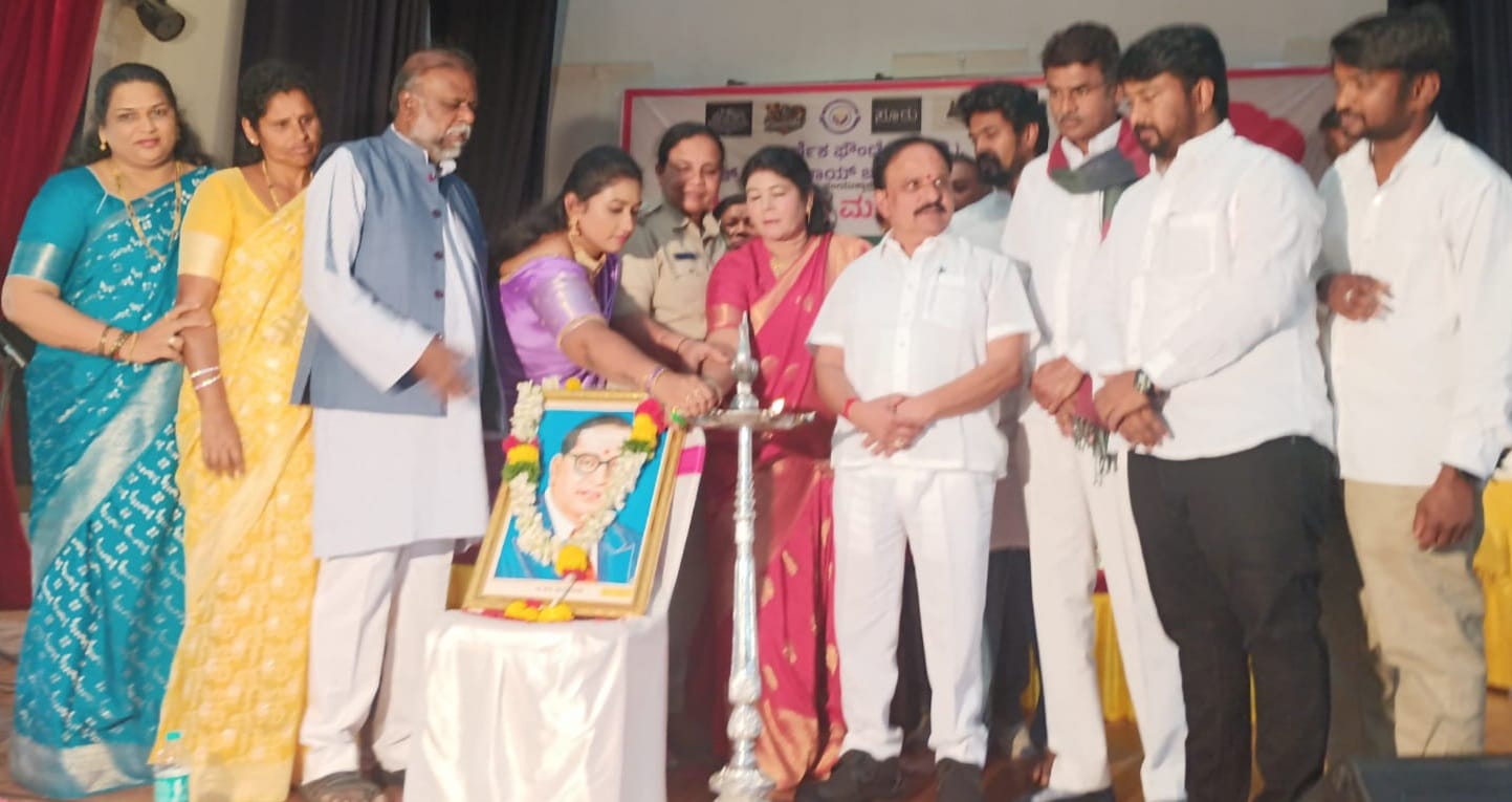 ಹೆಣ್ಣು ಅಬಲೆಯಲ್ಲಿ ಸಬಲೆ:ಮಾಜಿ ಸಚಿವ ಆಂಜನೇಯ