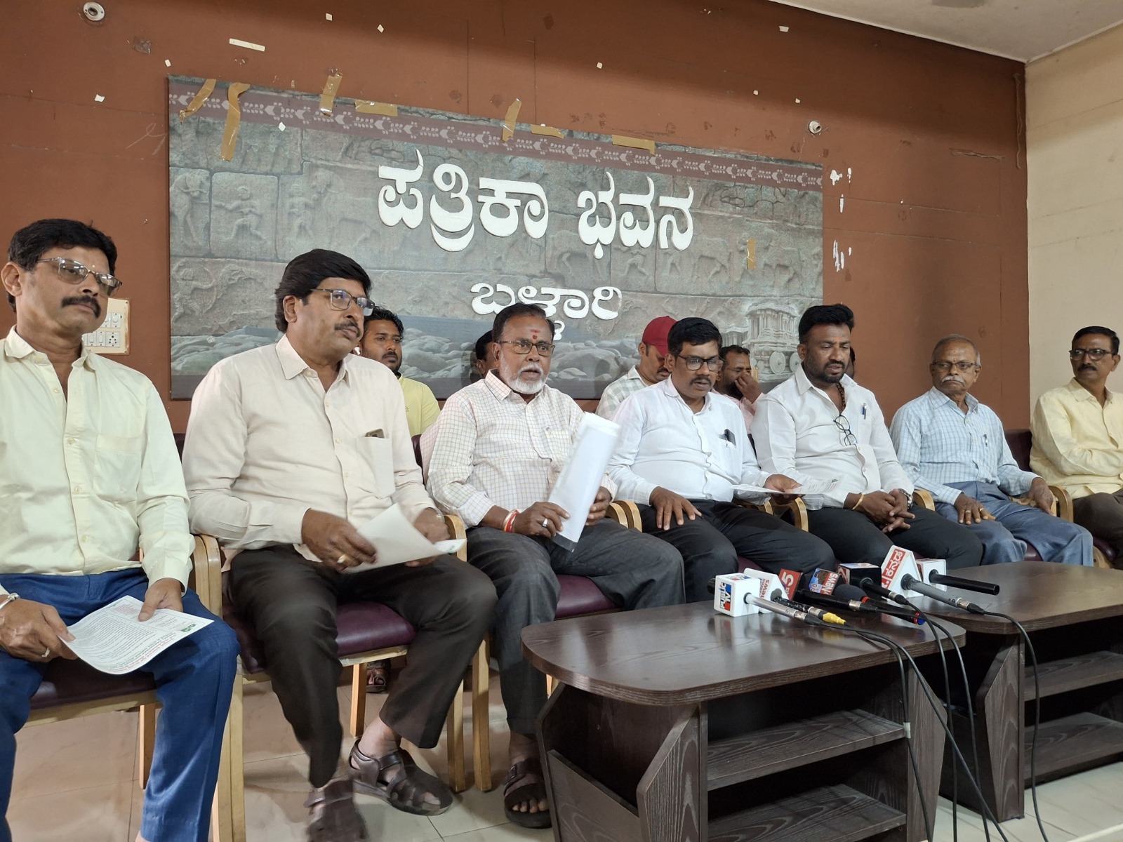 ಗೃಹ ಮಂಡಳಿ ಕಾಲೋನಿ ಸಮಸ್ಯೆಗಳ ಪರಿಹಾರಕ್ಕೆ ಆಗ್ರಹ