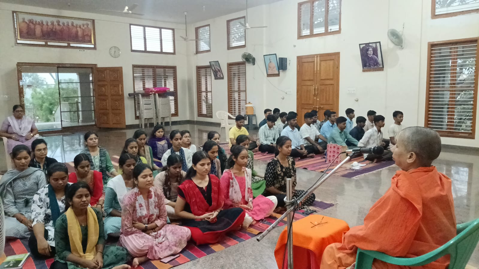 “ನಾನು ಯಾರು?ಎಂಬ ಪ್ರಶ್ನೆಗೆ ಉತ್ತರ ಕಂಡುಕೊಳ್ಳಬೇಕು”:ಮಾತಾಜೀ ತ್ಯಾಗಮಯೀ