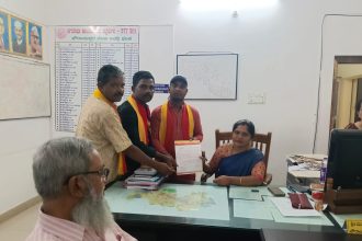 ಅಲೆಮಾರಿಗಳಿಗೆ ಬೀದಿ ದೀಪಗಳನ್ನು ಅಳವಡಿಸಲು ಮನವಿ