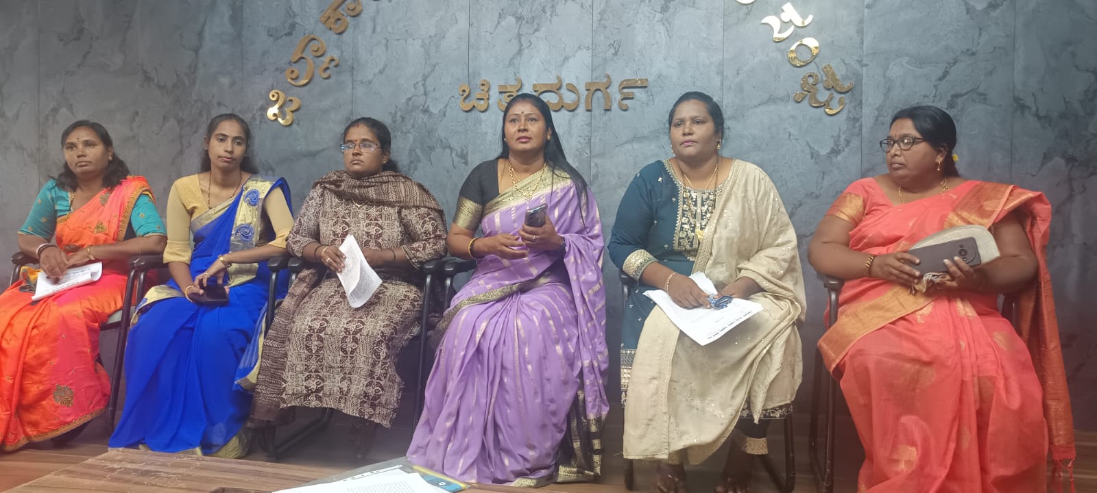 ಗೃಹ ಬಳಕೆ ಗ್ಯಾಸ್ ಸಿಲಿಂಡರ್‌ ಕಾಳಸಂತೆಯಲ್ಲಿ ಮಾರಾಟ- ಕ್ರಮಕ್ಕೆ ಮಹಿಳಾ ಮತ್ತು ಮಕ್ಕಳ ರಕ್ಷಣಾ ಸೇನೆ ಆಗ್ರಹ