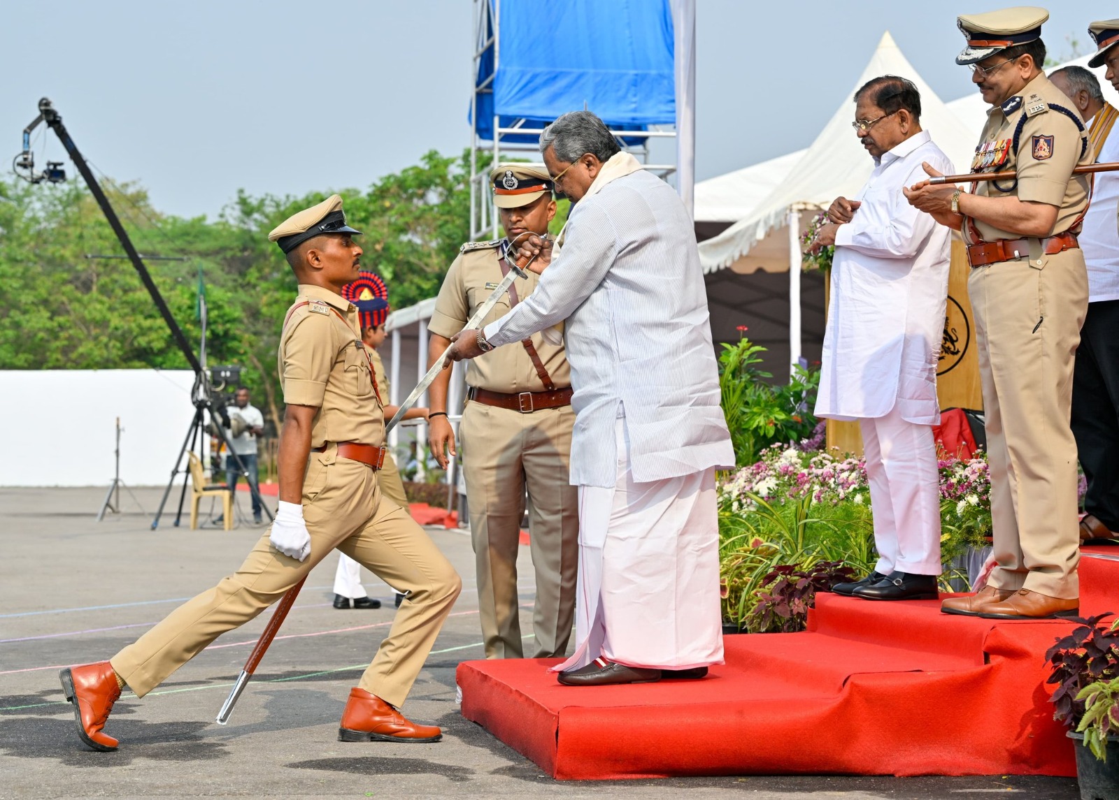ಪೊಲೀಸ್ ಇಲಾಖೆಯಲ್ಲಿ ಶಿಸ್ತು ಮತ್ತು ಮಾನವೀಯತೆ ಮುಖ್ಯ: ಸಿಎಂ ಸಿದ್ದರಾಮಯ್ಯ