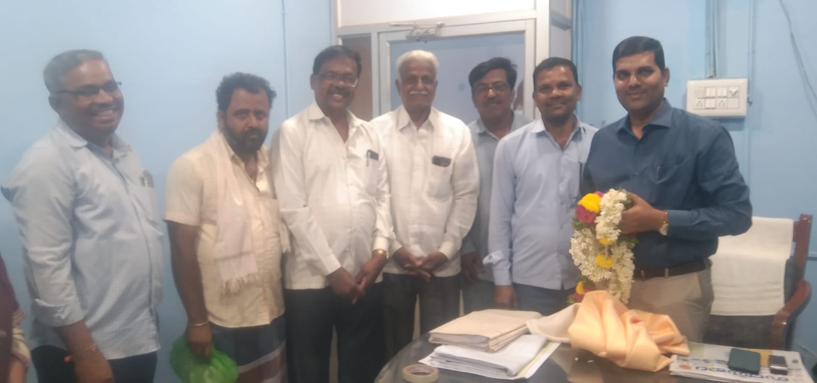 ಕೂನಿಕೆರೆ ಶ್ರೀ ಆಂಜನೇಯ ಸ್ವಾಮಿ ಜಾತ್ರಾ ಮಹೋತ್ಸವಕ್ಕೆ ತಹಶೀಲ್ದಾರ್ ಅವರಿಗೆ ಆಹ್ವಾನ