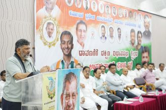 ತಡರಾತ್ರಿಯವರೆಗೂ ಕೈ ನಾಯಕರ ಕಸರತ್ತು; ಕಾರ್ಯಕರ್ತರ ಬದ್ಧತೆಗೆ ಡಿಕೆಶಿ ಮೆಚ್ಚುಗೆ