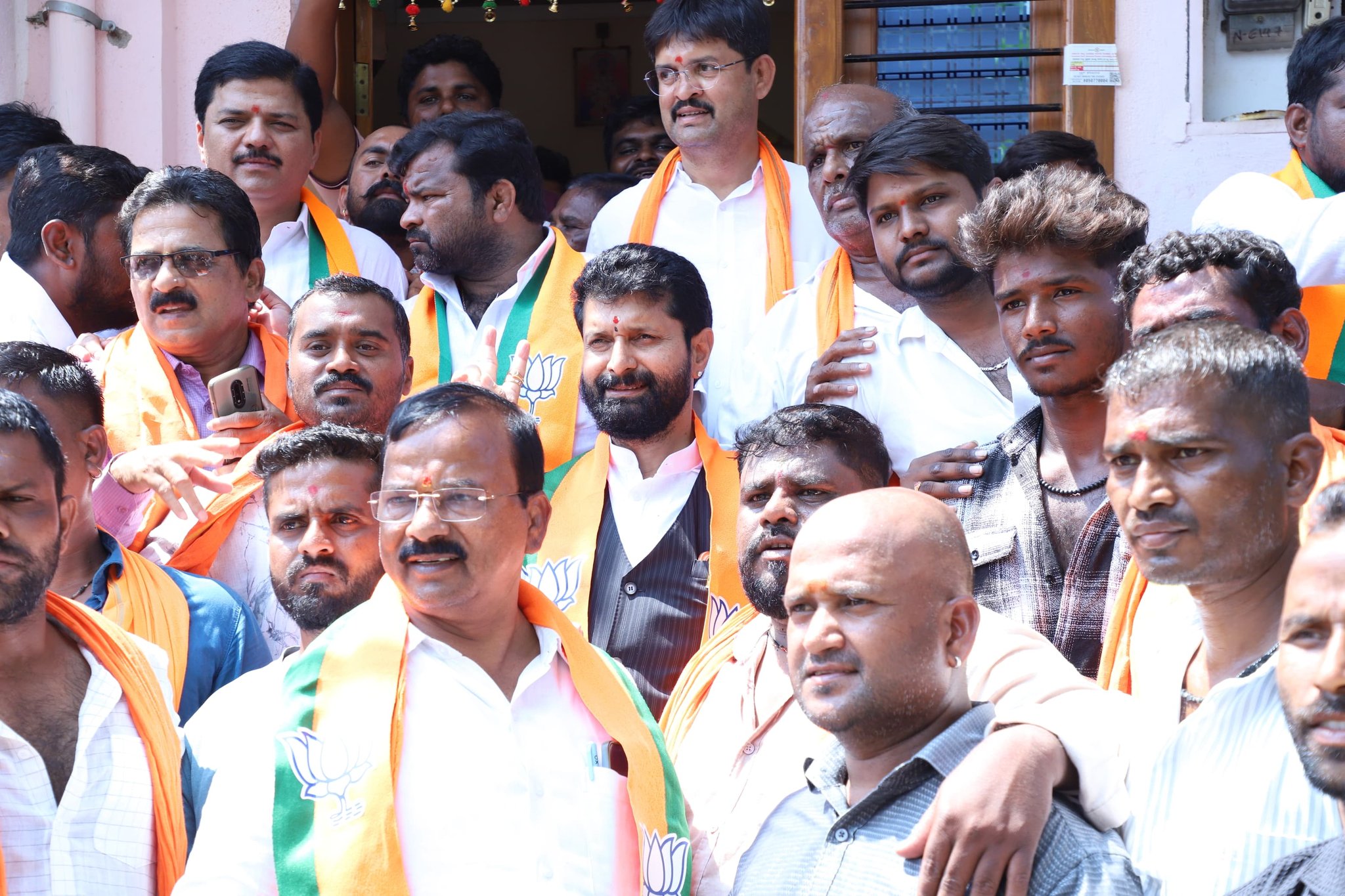 ಎಸ್‌.ಎಂ. ಕೃಷ್ಣ ನಗರದಲ್ಲಿ ಶ್ರೀನಿವಾಸ್ ದಾಸ್ ಕರಿಯಪ್ಪ ಪರ ಬಿರುಸಿನ ಮತಯಾಚನೆ