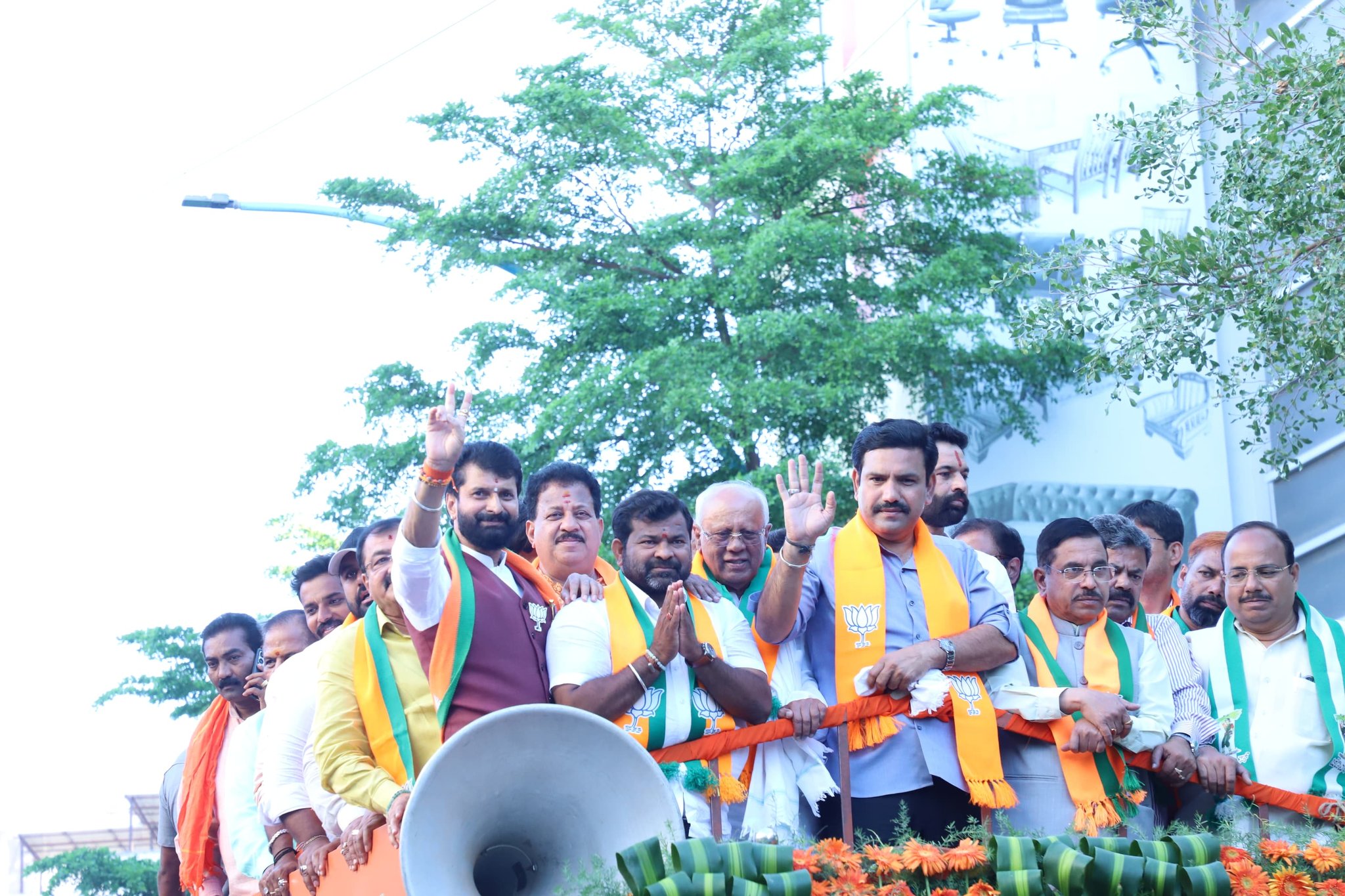 ಬಿಜೆಪಿ ಅಭ್ಯರ್ಥಿ ಶ್ರೀನಿವಾಸ್ ದಾಸ್ ಪರ ಅಬ್ಬರದ ಪ್ರಚಾರ