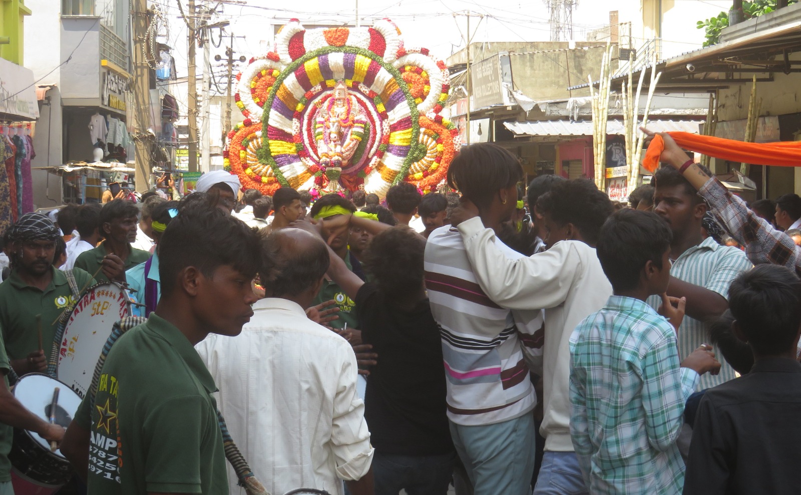 ಏಕನಾಥೇಶ್ವರಿ ಅಮ್ಮನವರ ಮೆರವಣಿಗೆ