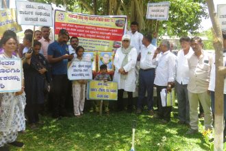 ಸಮಾನ ವೇತನಕ್ಕೆ ಒತ್ತಾಯಿಸಿ ರಸ್ತೆ ಸಾರಿಗೆ ನೌಕರರ ಪ್ರತಿಭಟನೆ