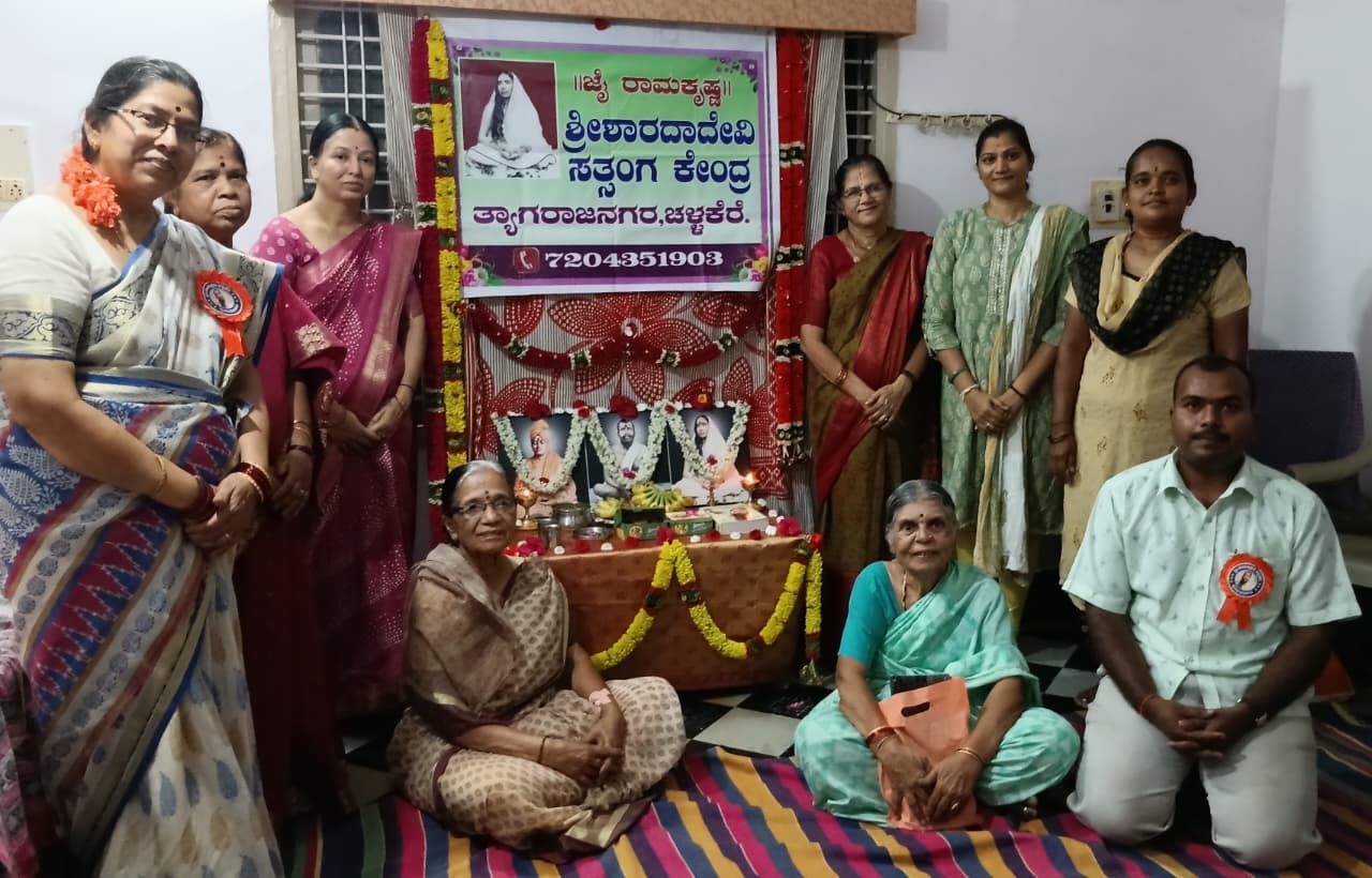 ಸಕಲ ಜೀವಿಗಳ ಮೇಲಣ ಶ್ರೀಮಾತೆಯವರ ಮಾತೃವಾತ್ಸಲ್ಯ ಅಗಾಧವಾದದ್ದು        