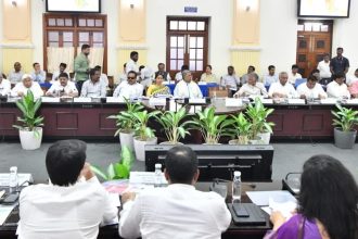 ಕುಡಿಯುವ ನೀರು ಮತ್ತು ರಸಗೊಬ್ಬರ ಪೂರೈಕೆಗೆ ಸಿಎಂ